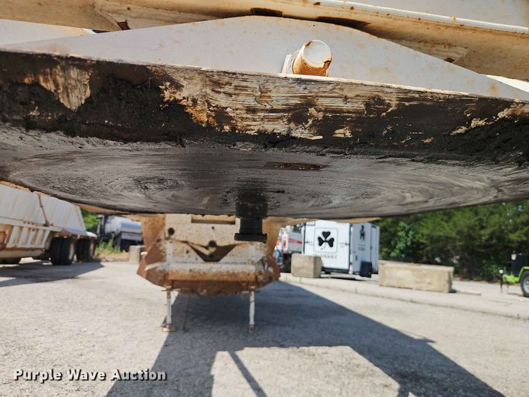 image for item EO7498 1995 Corn Belt Manufacturing Co., Inc. bottom dump trailer