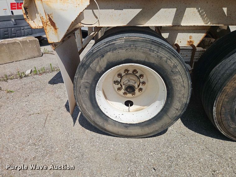 image for item EO7498 1995 Corn Belt Manufacturing Co., Inc. bottom dump trailer