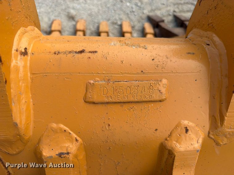 image for item EO8687 (3) backhoe buckets