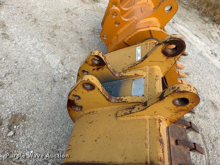 image for item EO8687 (3) backhoe buckets