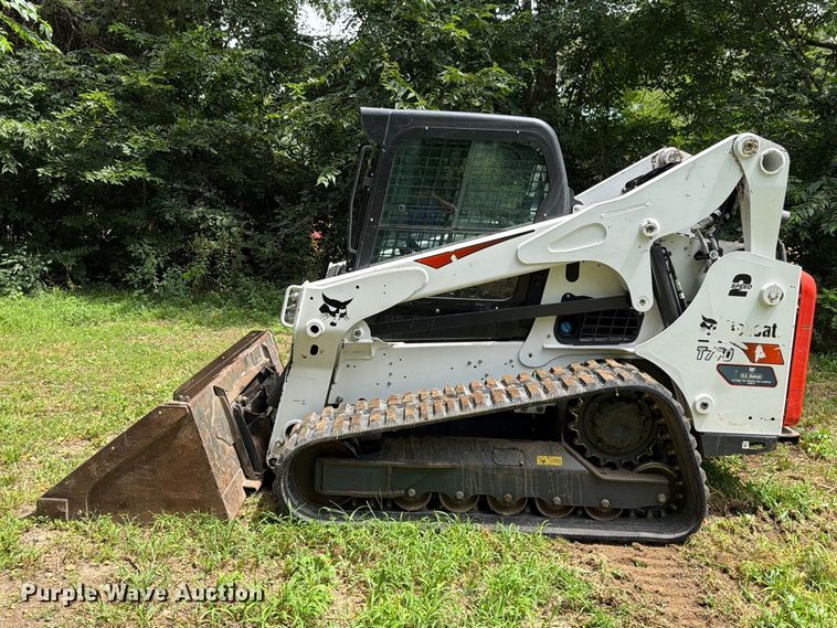 image for item EO8716 2022 Bobcat T770 tracked skid steer loader