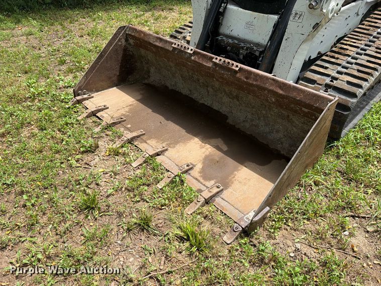 image for item EO8716 2022 Bobcat T770 tracked skid steer loader