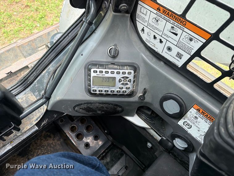 image for item EO8716 2022 Bobcat T770 tracked skid steer loader