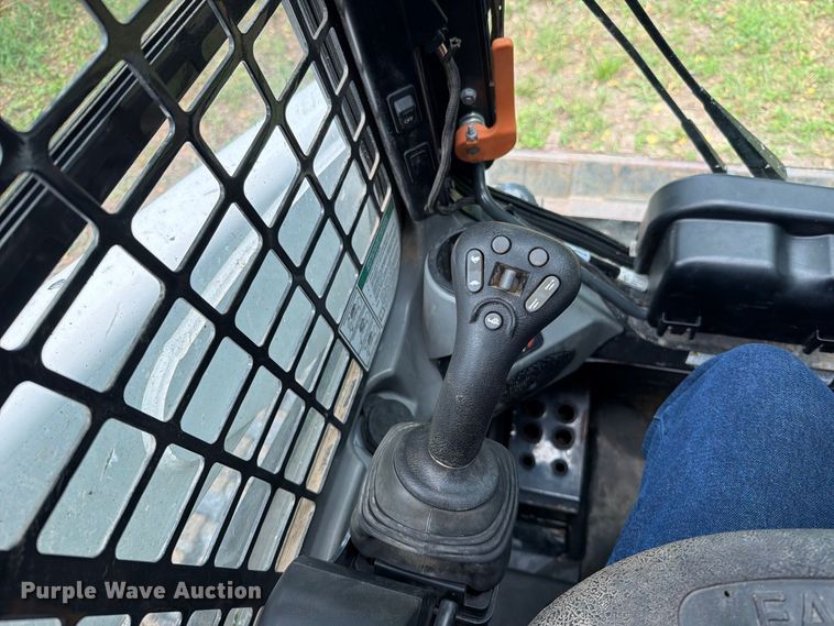 image for item EO8716 2022 Bobcat T770 tracked skid steer loader
