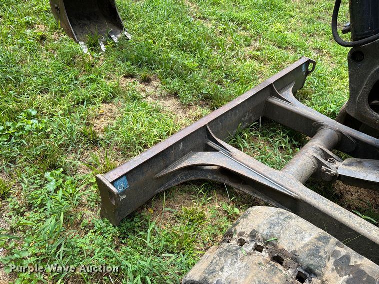 image for item EO8717 2018 John Deere 50G mini excavator