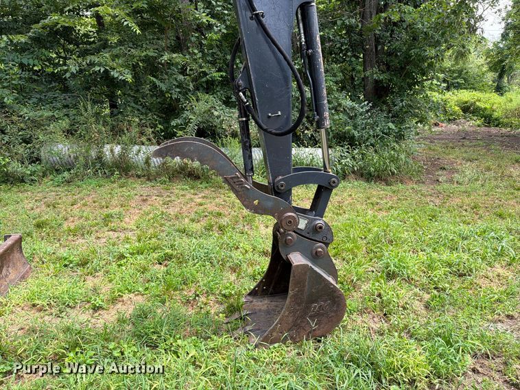 image for item EO8717 2018 John Deere 50G mini excavator