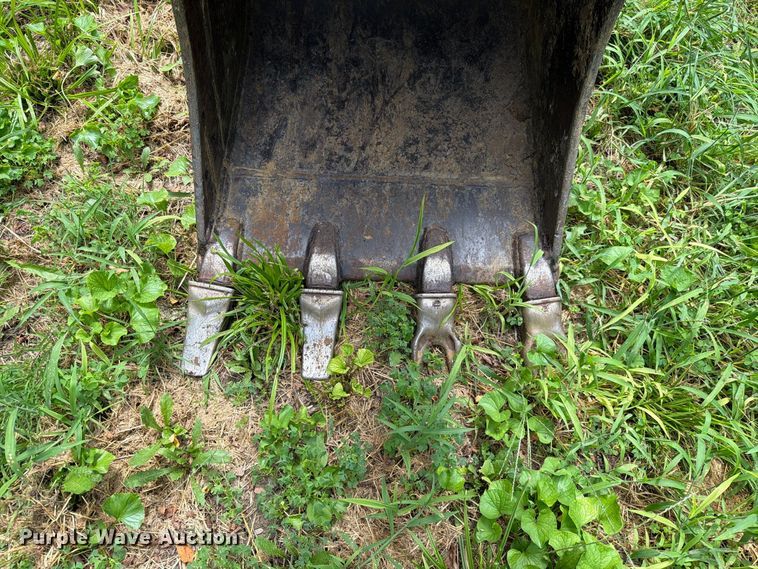image for item EO8717 2018 John Deere 50G mini excavator