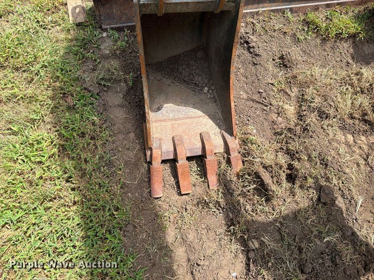 image for item EO8717 2018 John Deere 50G mini excavator