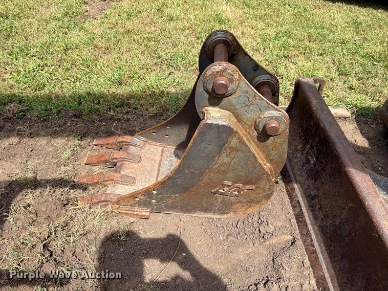 image for item EO8717 2018 John Deere 50G mini excavator