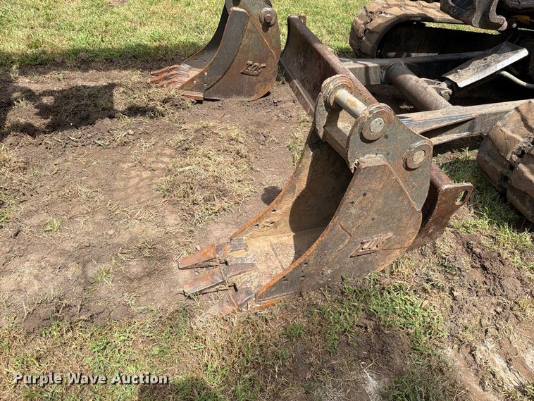 image for item EO8717 2018 John Deere 50G mini excavator