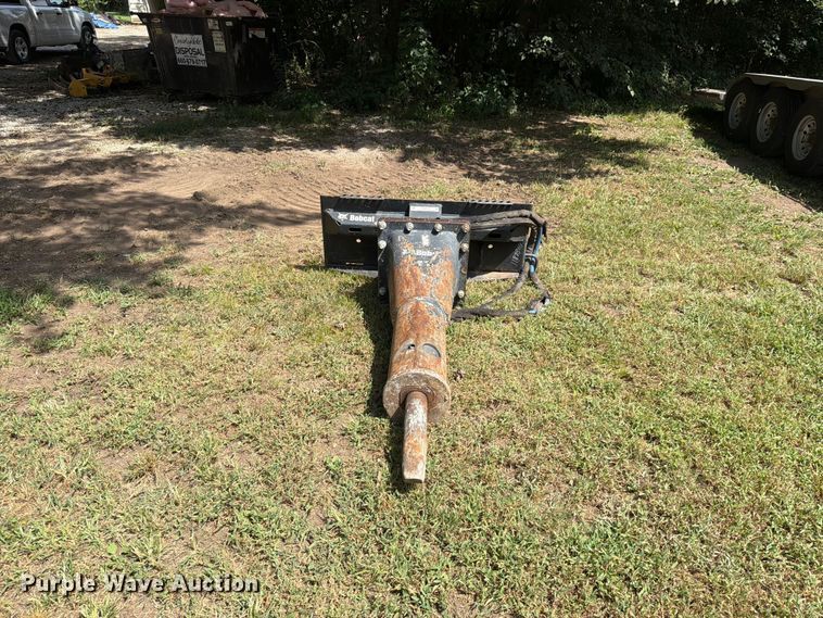 image for item EO8719 2017 Bobcat HB1189 skid steer breaker