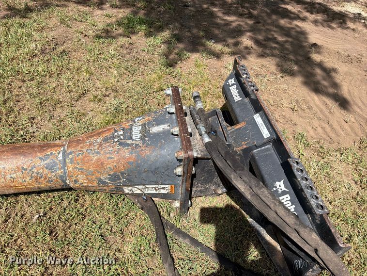 image for item EO8719 2017 Bobcat HB1189 skid steer breaker