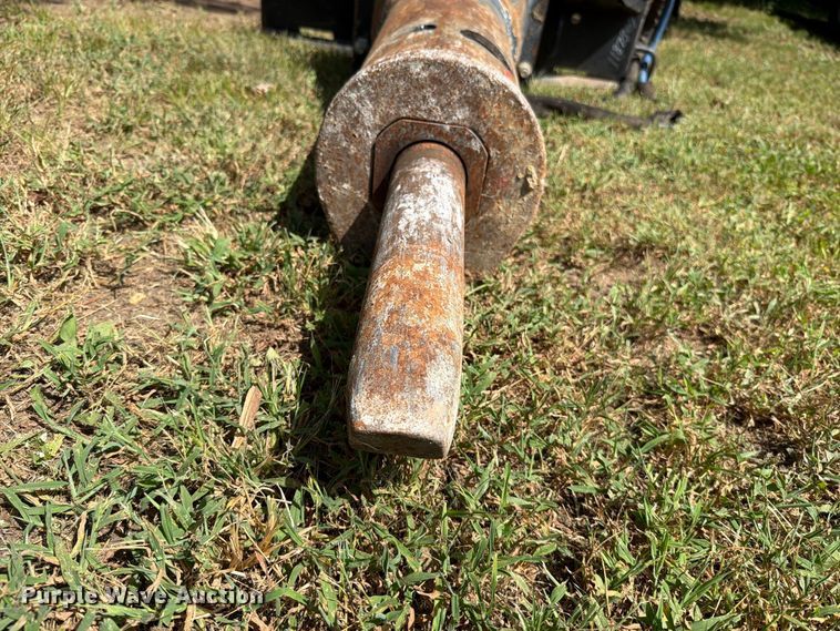 image for item EO8719 2017 Bobcat HB1189 skid steer breaker