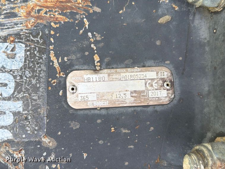 image for item EO8719 2017 Bobcat HB1189 skid steer breaker