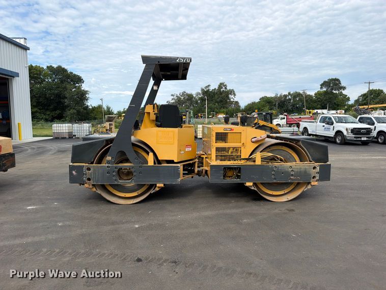 image for item EO8724 Hypac C 778 B double drum vibratory roller