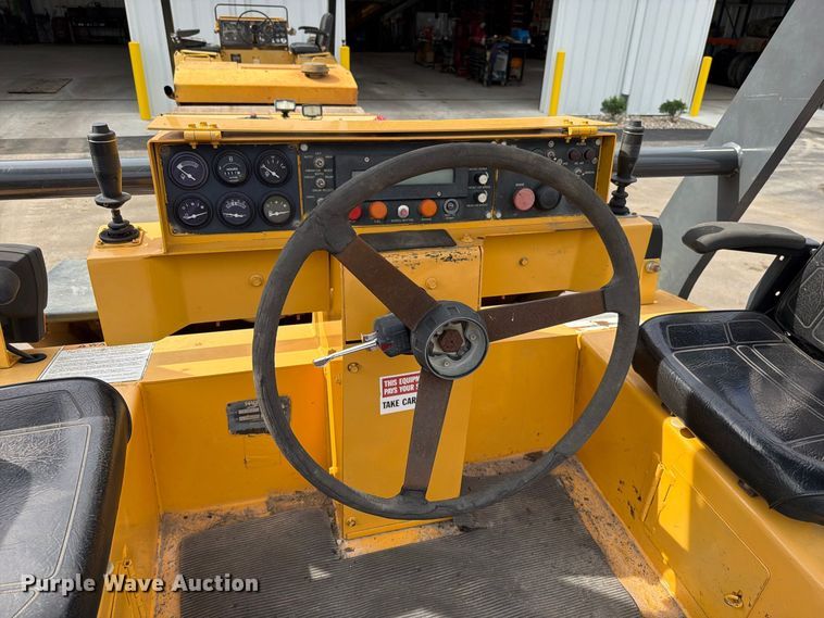 image for item EO8724 Hypac C 778 B double drum vibratory roller