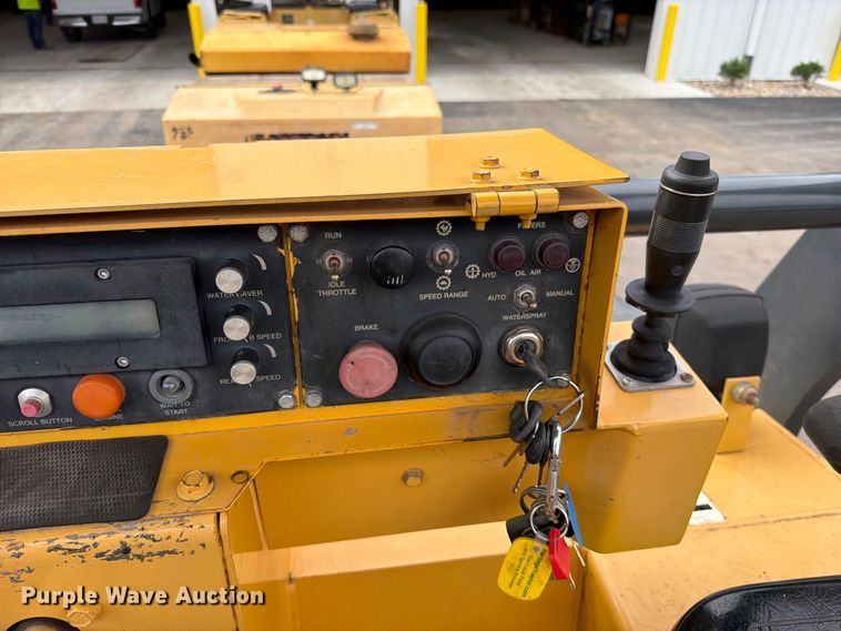 image for item EO8724 Hypac C 778 B double drum vibratory roller