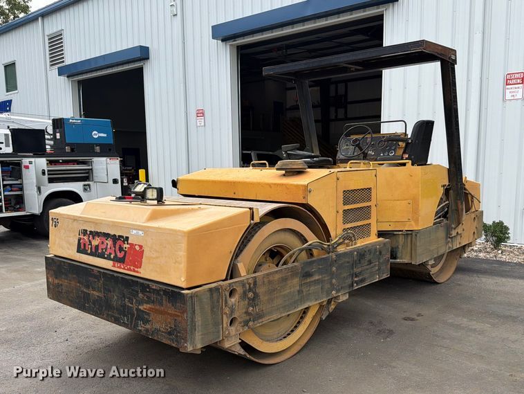 image for item EO8725 Hypac C766B double drum vibratory roller