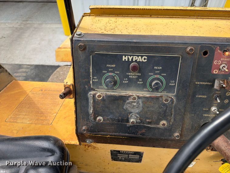 image for item EO8725 Hypac C766B double drum vibratory roller