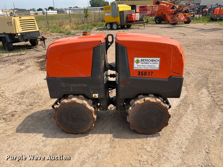 image for item ER1935 2019 Husqvarna LP9505 trench compactor