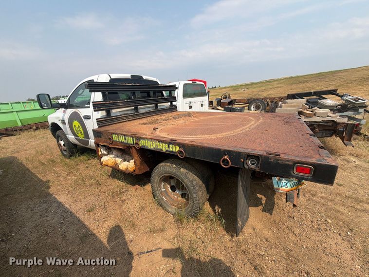 image for item ER1964 2009 Dodge Ram 3500 flatbed pickup truck