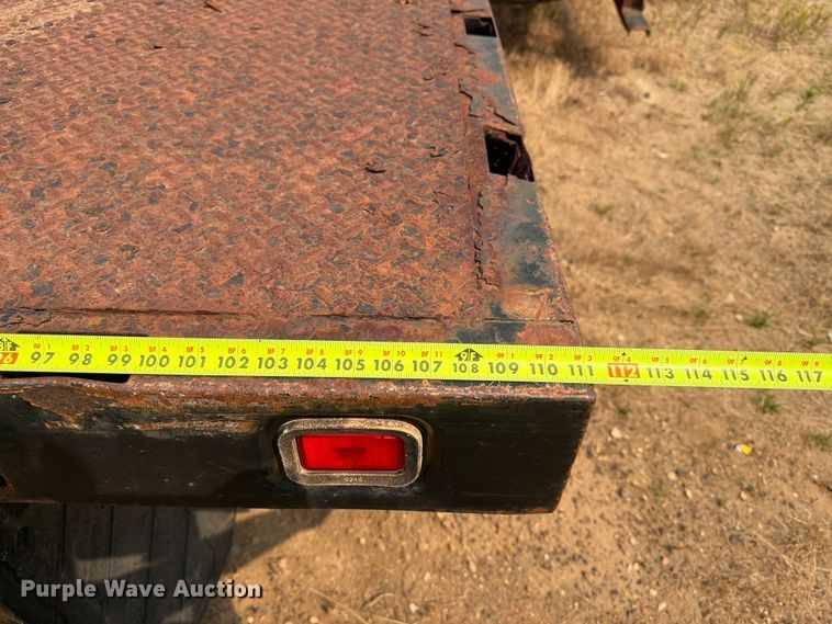 image for item ER1964 2009 Dodge Ram 3500 flatbed pickup truck