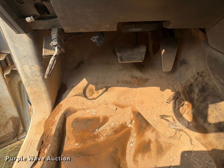 image for item ER1964 2009 Dodge Ram 3500 flatbed pickup truck