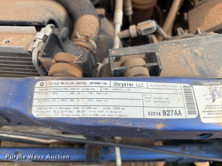 image for item ER1964 2009 Dodge Ram 3500 flatbed pickup truck