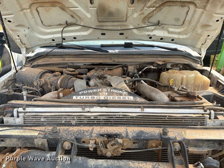 image for item ER1965 2009 Ford F-550 Crew Cab flatbed truck