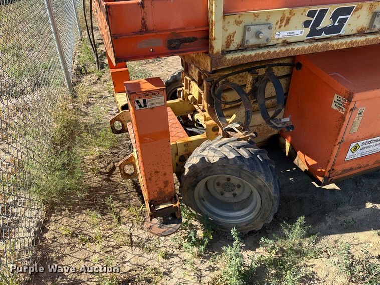image for item ER1969 2012 JLG 260MRT scissor lift