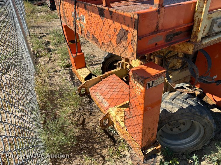 image for item ER1969 2012 JLG 260MRT scissor lift