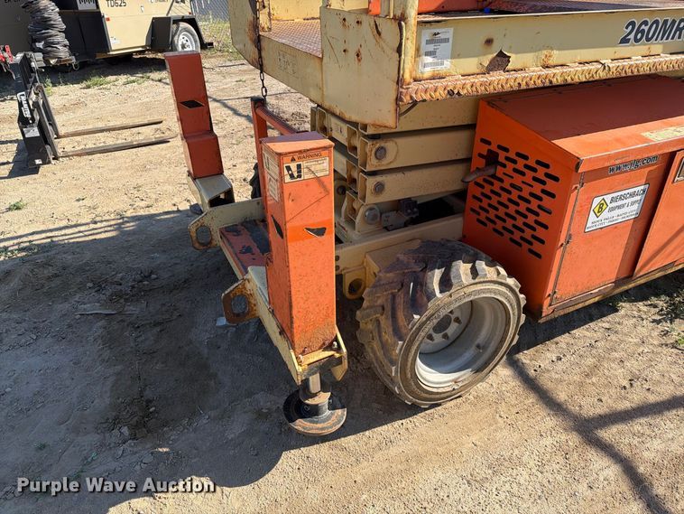 image for item ER1969 2012 JLG 260MRT scissor lift