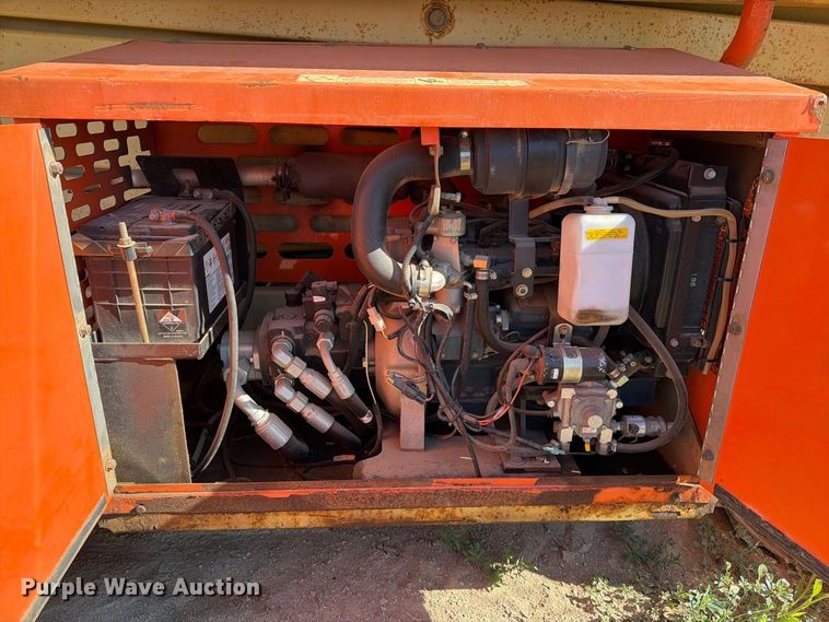 image for item ER1969 2012 JLG 260MRT scissor lift