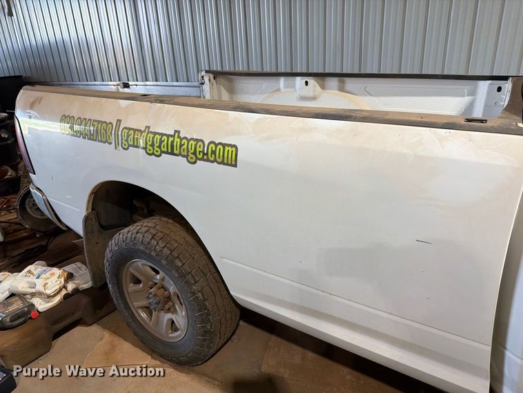 image for item ER1976 2014 RAM 3500 pickup truck