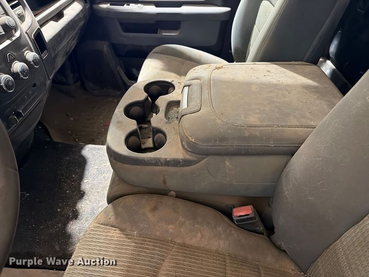 image for item ER1976 2014 RAM 3500 pickup truck