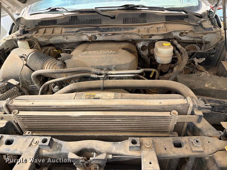 image for item ER1976 2014 RAM 3500 pickup truck