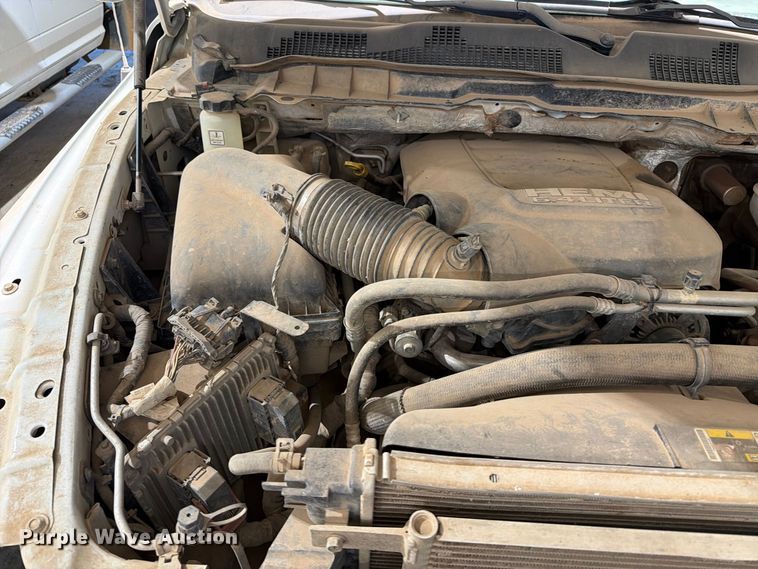 image for item ER1976 2014 RAM 3500 pickup truck