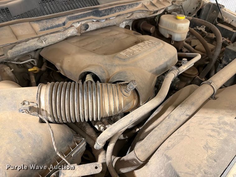 image for item ER1976 2014 RAM 3500 pickup truck