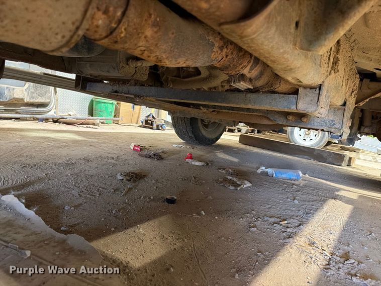 image for item ER1976 2014 RAM 3500 pickup truck