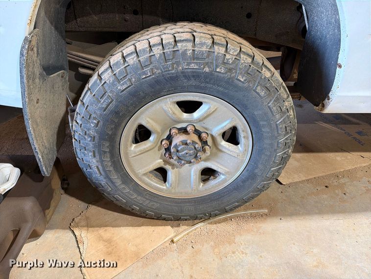 image for item ER1976 2014 RAM 3500 pickup truck