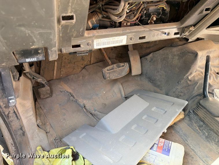 image for item ER1982 2008 Ford F450 Super Duty flatbed truck