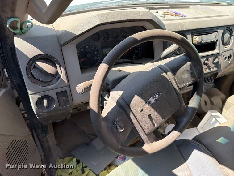 image for item ER1982 2008 Ford F450 Super Duty flatbed truck