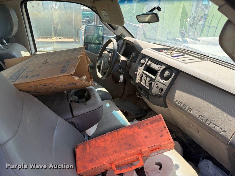image for item ER1982 2008 Ford F450 Super Duty flatbed truck