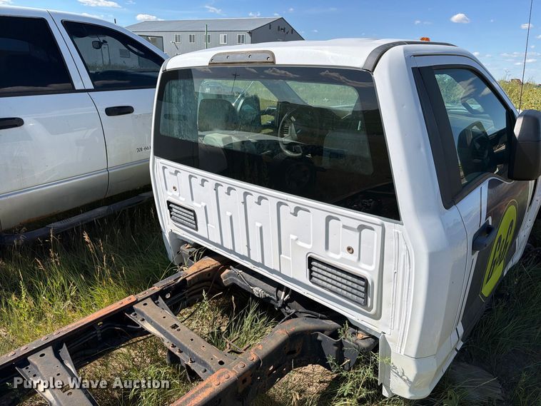 image for item ER1983 2017 Ford F550 Super Duty truck cab and chassis