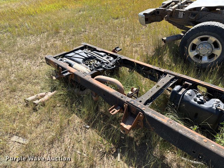 image for item ER1983 2017 Ford F550 Super Duty truck cab and chassis