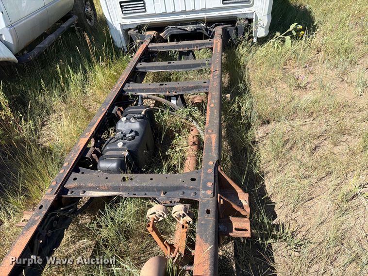 image for item ER1983 2017 Ford F550 Super Duty truck cab and chassis
