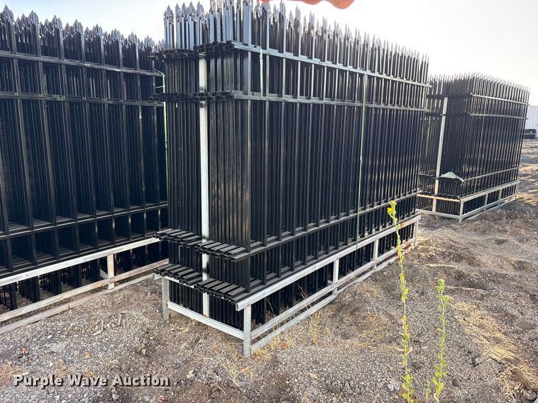 image for item ES8058 (22) 2024 EINGP F10 fence panels