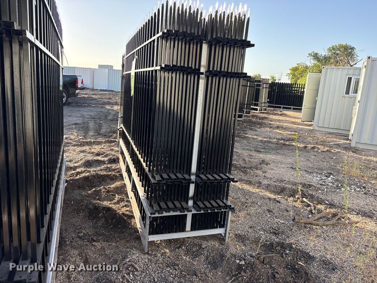 image for item ES8058 (22) 2024 EINGP F10 fence panels