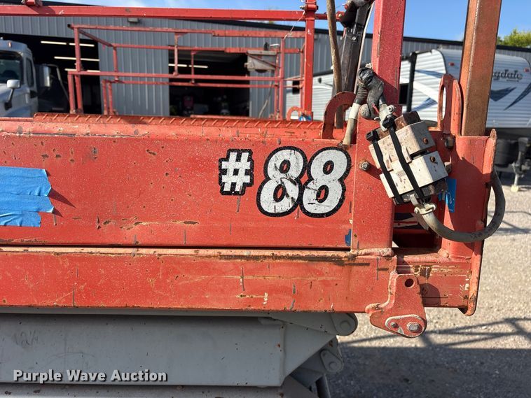 image for item ET0387 2008 Skytrack SJ4632 scissor lift