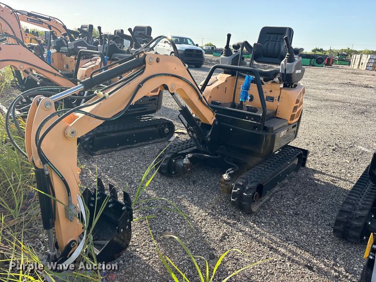 2024 Erie EM15 mini excavator